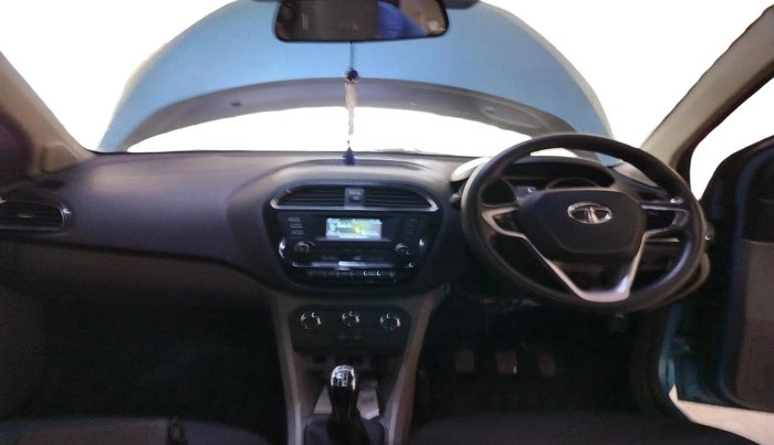 2016 Tata Tiago XZ PETROL, Petrol, Manual, 46,104 km, interior
