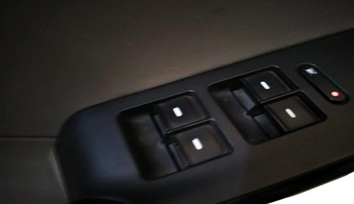 2016 Tata Tiago XZ PETROL, Petrol, Manual, 46,104 km, interior