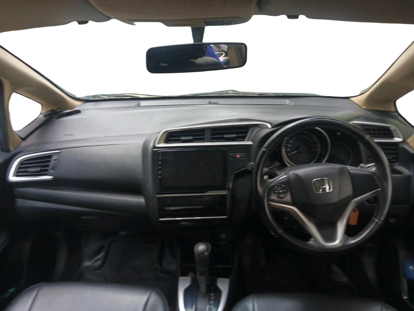 2017 Honda Jazz 1.2L I-VTEC V AT, Petrol, Automatic, 1,01,423 km, interior