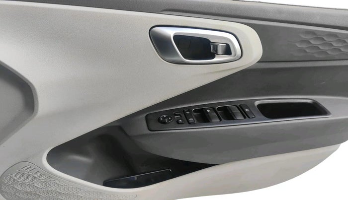 2022 Hyundai GRAND I10 NIOS SPORTZ 1.2 KAPPA VTVT CNG, CNG, Manual, 39,659 km, interior