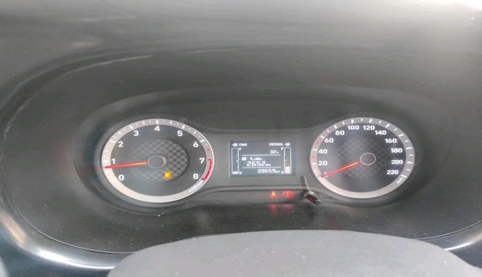 2022 Hyundai GRAND I10 NIOS SPORTZ 1.2 KAPPA VTVT CNG, CNG, Manual, 39,659 km, interior