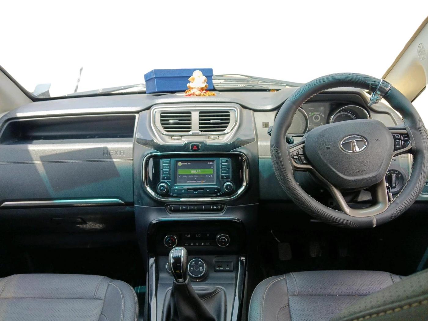 2017 Tata Hexa XT 4X2 7 STR, Diesel, Manual, 58,147 km, interior