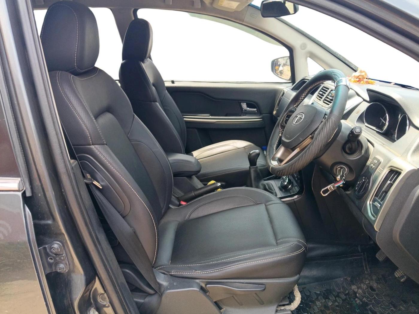2017 Tata Hexa XT 4X2 7 STR, Diesel, Manual, 58,147 km, interior