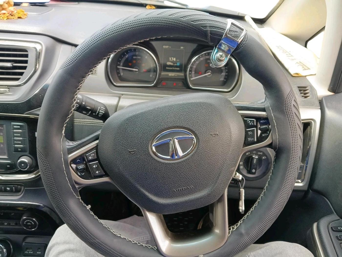 2017 Tata Hexa XT 4X2 7 STR, Diesel, Manual, 58,147 km, interior