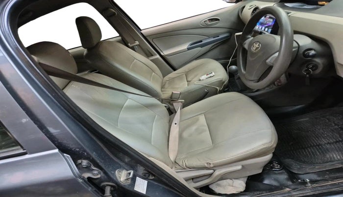 2016 Toyota Etios Liva G, Petrol, Manual, 69,981 km, interior