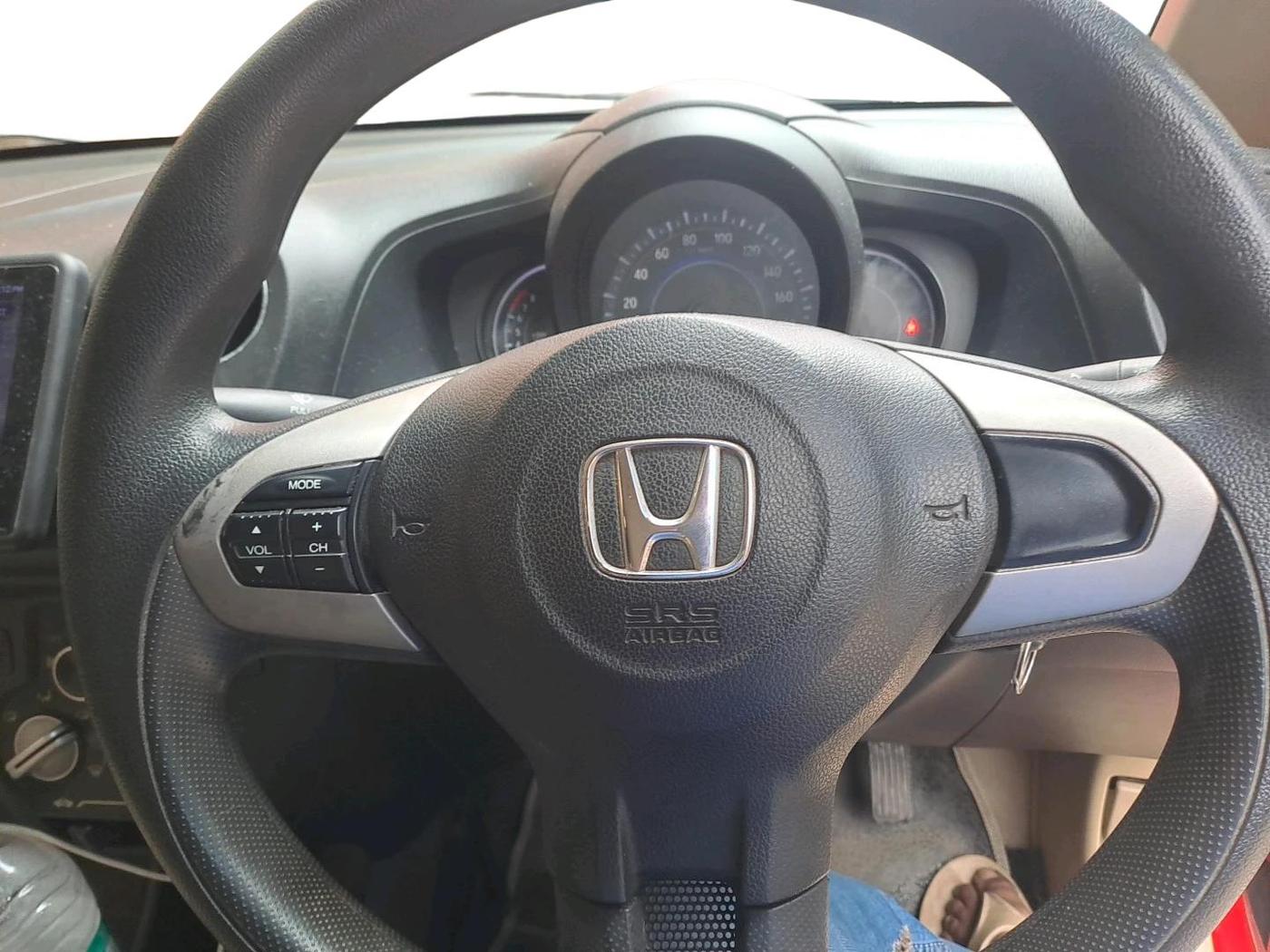 2014 Honda Brio VX MT, Petrol, Manual, 43,864 km, interior