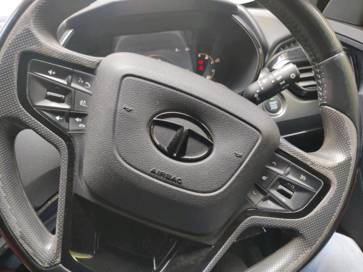 2023 Tata Harrier XZA + O 2.0L RED DARK EDITION 5 STR, Diesel, Automatic, 56,668 km, interior