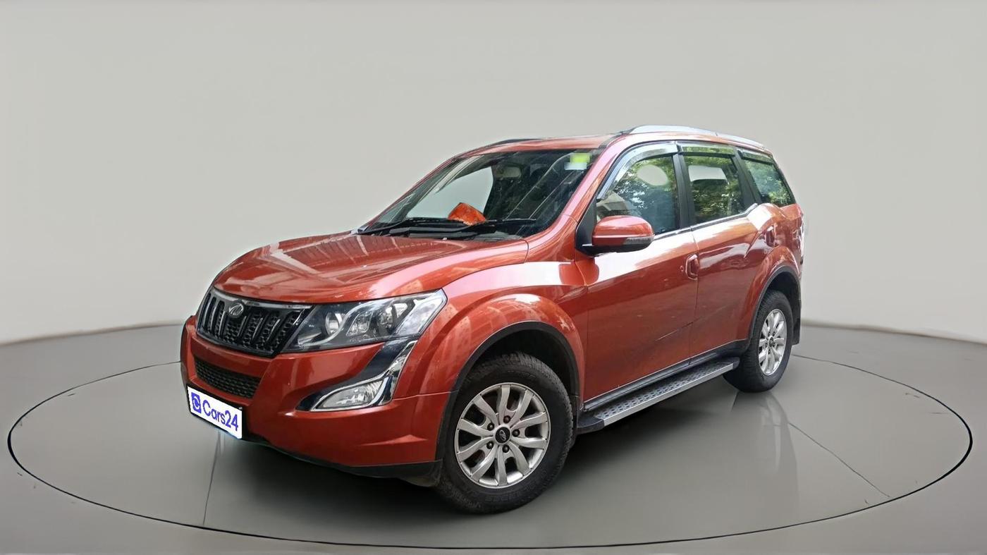 2017 Mahindra XUV500 W10 AT, Diesel, Automatic, 1,11,050 km, exterior