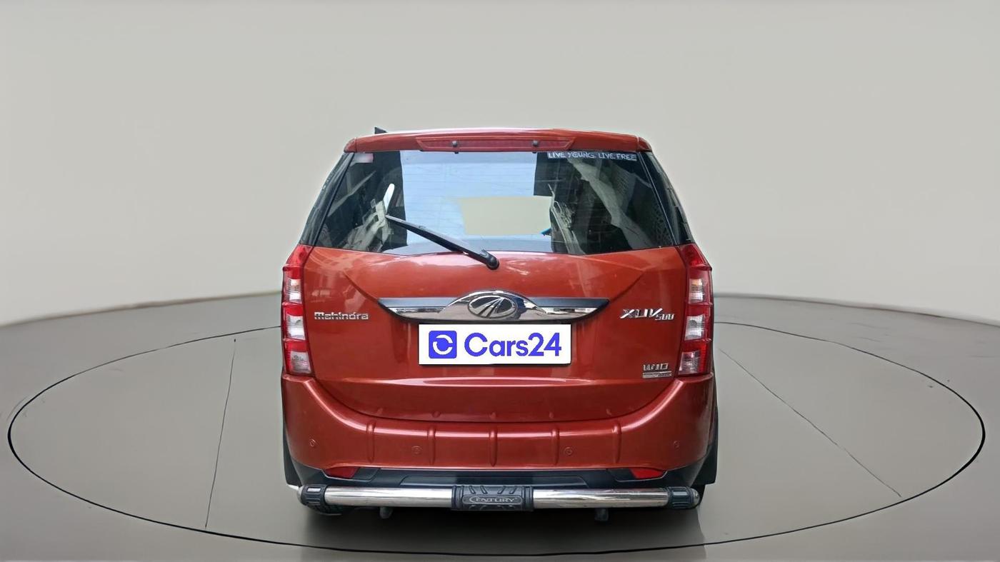 2017 Mahindra XUV500 W10 AT, Diesel, Automatic, 1,11,050 km, exterior