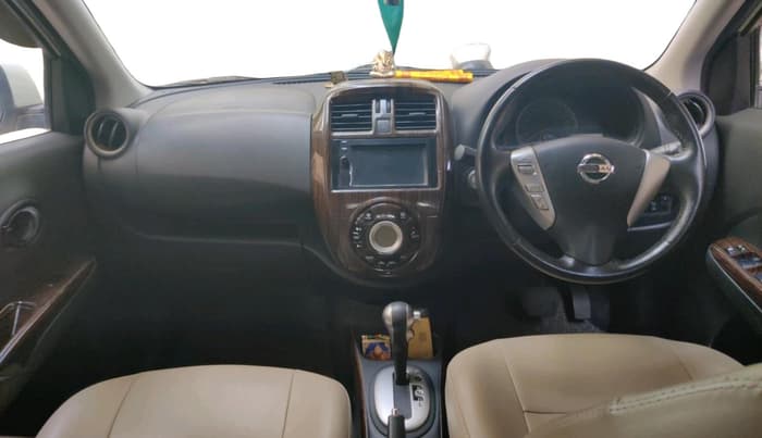 2018 Nissan Sunny XV CVT, Petrol, Automatic, 1,11,490 km, interior