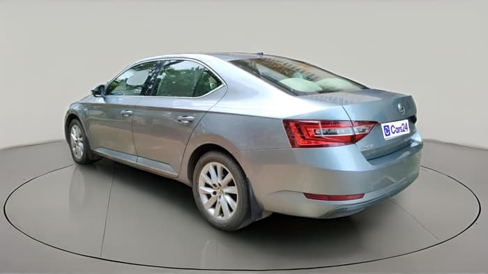 2018 Skoda Superb L&K 1.8 TSI AT, Petrol, Automatic, 63,193 km, exterior