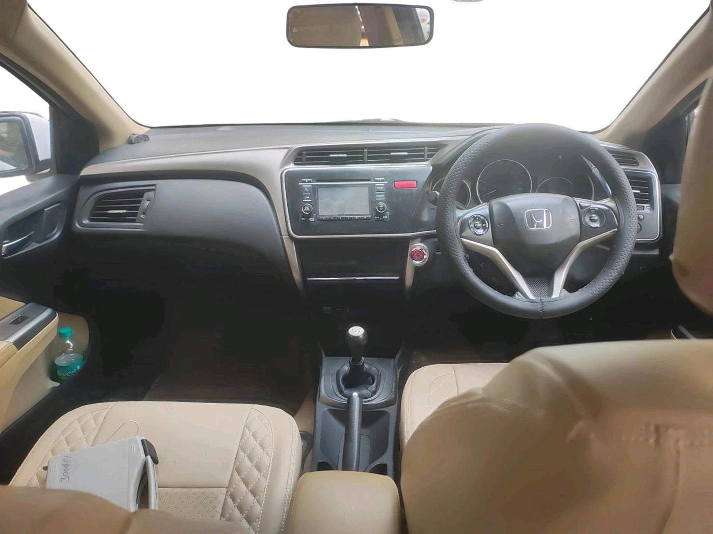 2014 Honda City 1.5L I-VTEC VX, Petrol, Manual, 2,07,037 km, interior
