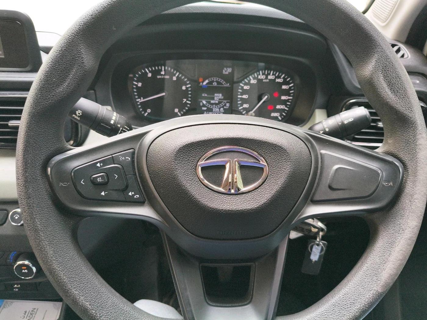 2021 Tata PUNCH ADVENTURE MT, Petrol, Manual, 21,253 km, interior