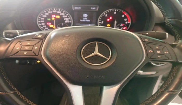 2013 Mercedes Benz B Class B180, Diesel, Automatic, 60,000 km, interior