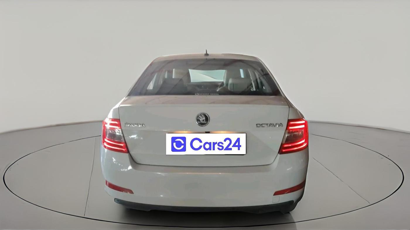 2017 Skoda Octavia STYLE PLUS AT 1.8 TSI, Petrol, Automatic, 57,612 km, exterior