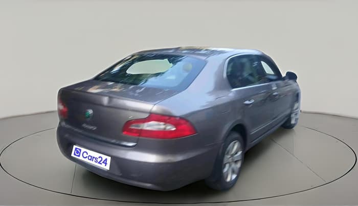 2013 Skoda Superb ELEGANCE 1.8 TSI MT, Petrol, Manual, 62,693 km, exterior