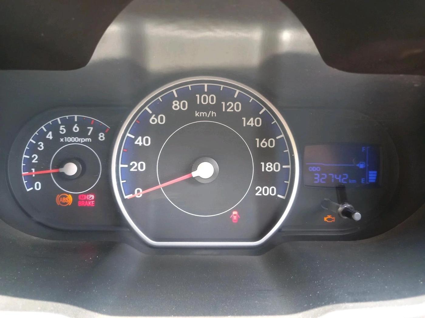 2012 Hyundai i10 ASTA 1.2, Petrol, Manual, 32,742 km, interior