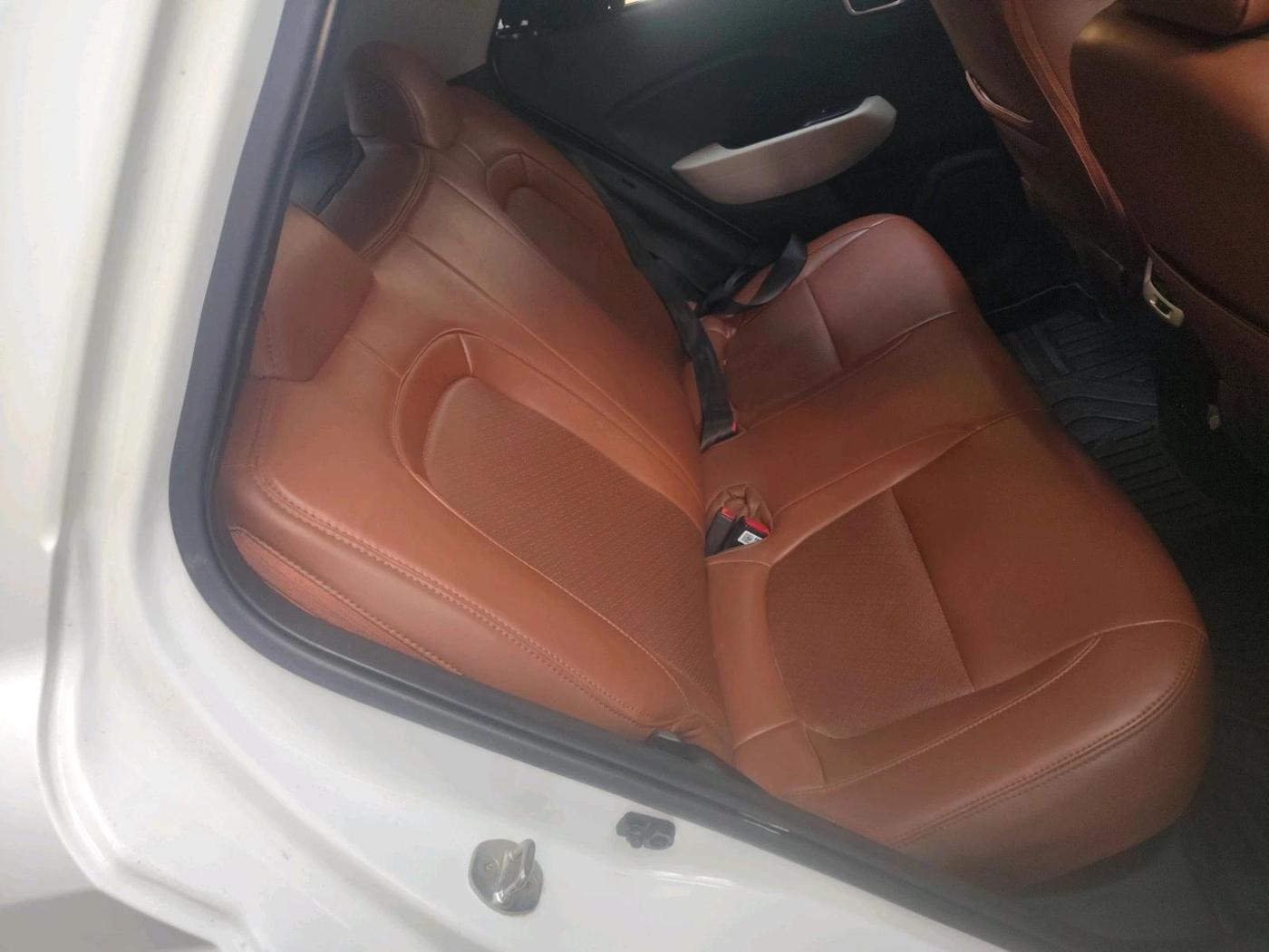 2022 Hyundai VENUE S 1.2, Petrol, Manual, 20,359 km, interior
