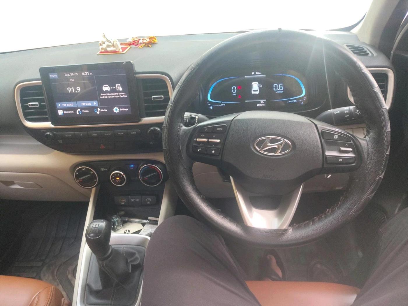2022 Hyundai VENUE S 1.2, Petrol, Manual, 20,359 km, interior