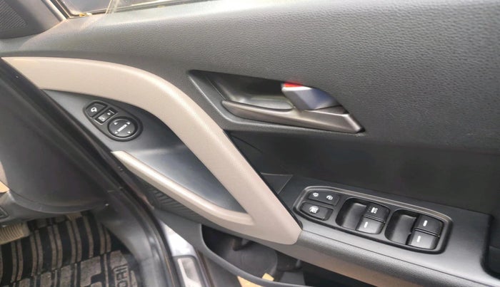 2017 Hyundai Creta SX PLUS AT 1.6 PETROL, Petrol, Automatic, 49,143 km, interior