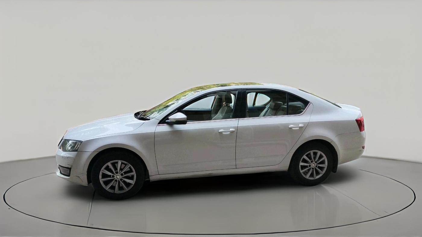 2016 Skoda Octavia STYLE PLUS AT 1.8 TSI, Petrol, Automatic, 1,02,117 km, exterior