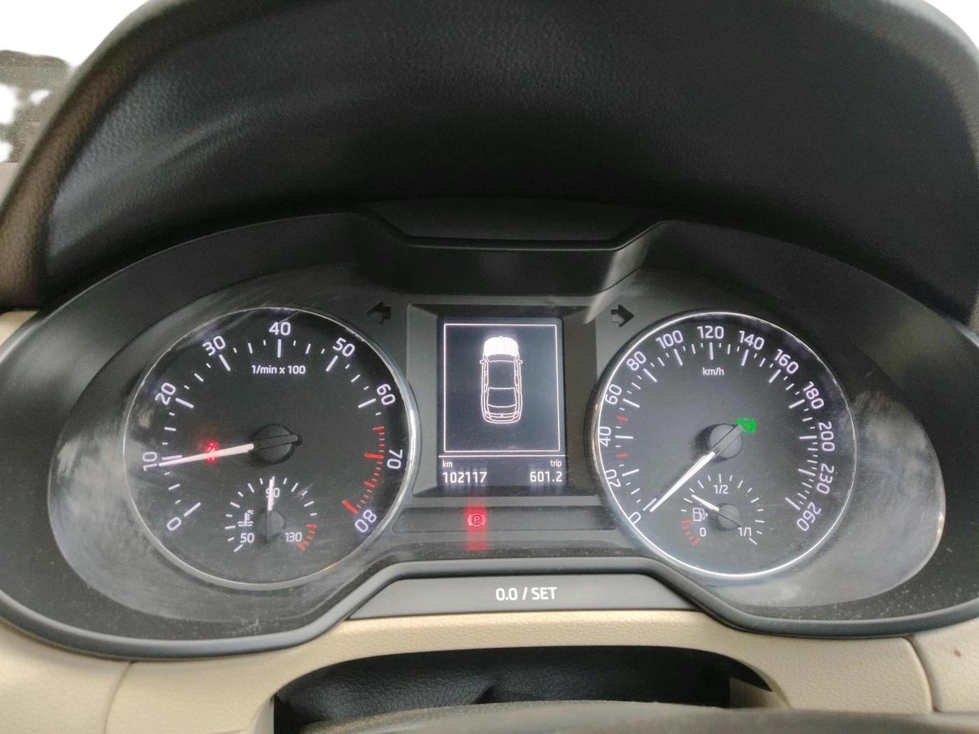 2016 Skoda Octavia STYLE PLUS AT 1.8 TSI, Petrol, Automatic, 1,02,117 km, interior