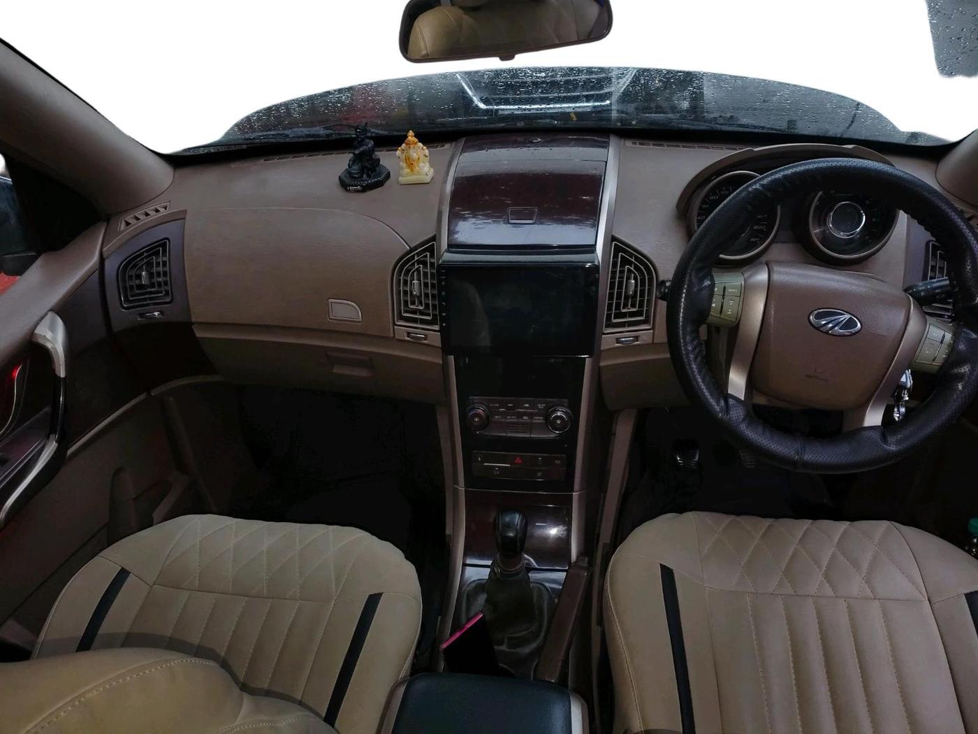 2012 Mahindra XUV500 W8, Diesel, Manual, 1,06,250 km, interior