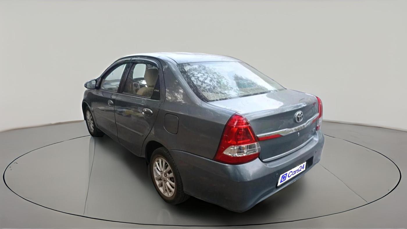 2016 Toyota Etios VX, CNG, Manual, 1,17,363 km, exterior