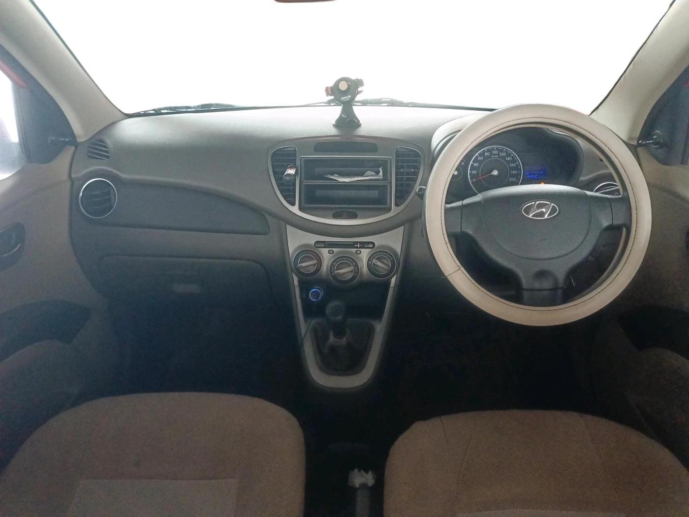 2011 Hyundai i10 MAGNA 1.1, Petrol, Manual, 44,630 km, interior