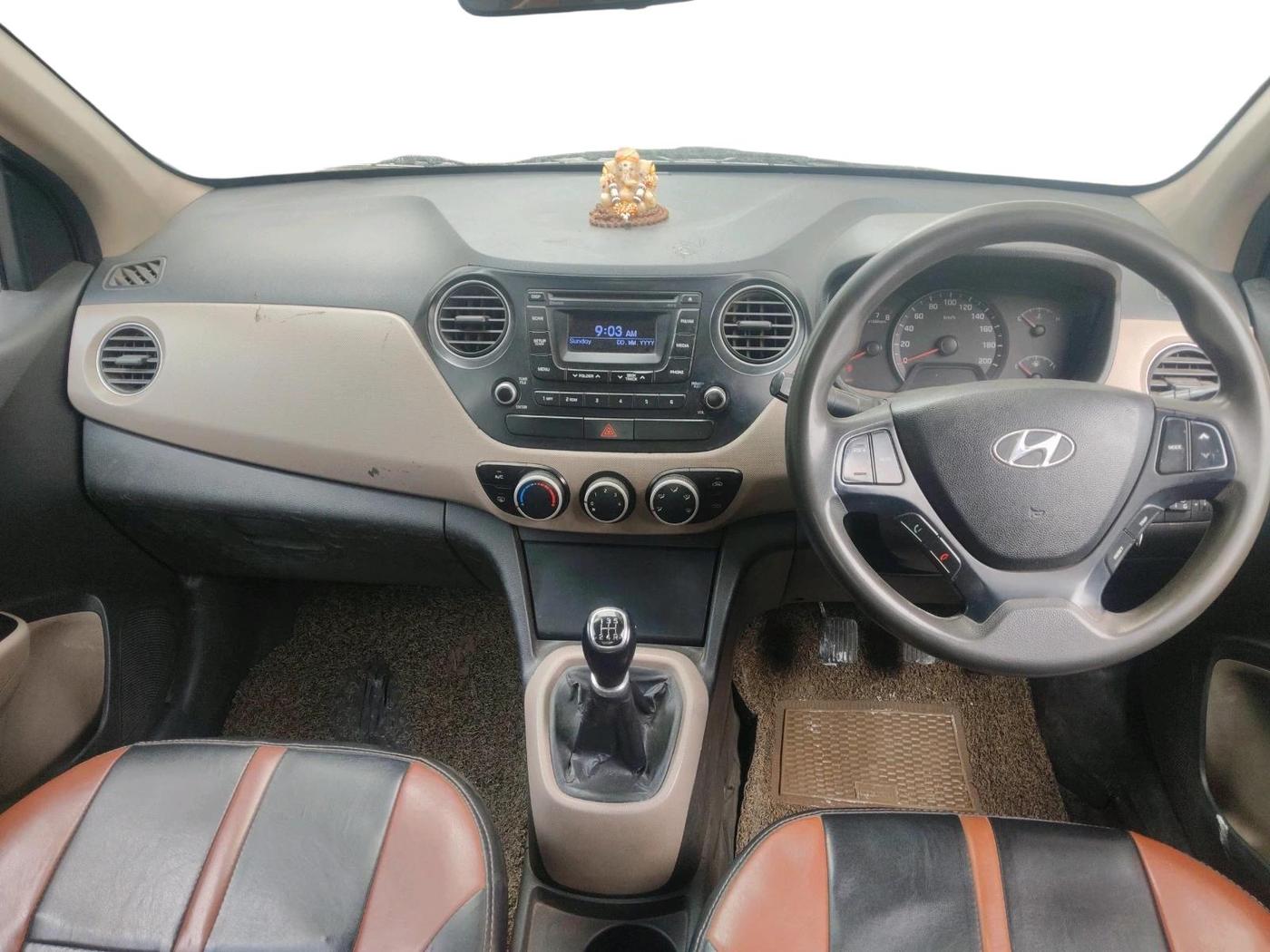 2016 Hyundai Xcent S 1.2, CNG, Manual, 2,39,030 km, interior