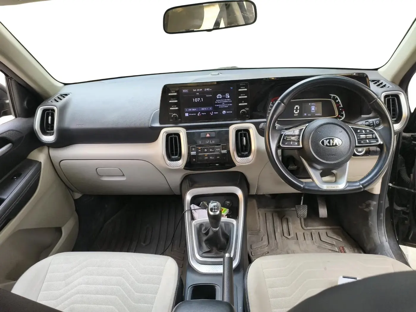 2021 KIA SONET HTX 1.0 IMT, Petrol, Manual, 49,043 km, interior