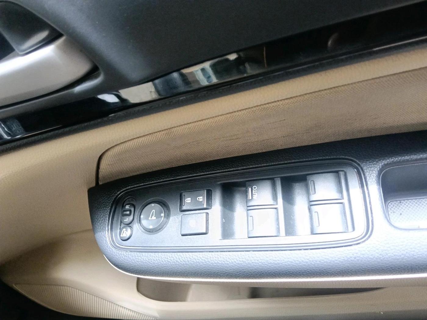 2019 Honda Amaze 1.2L I-VTEC VX CVT, Petrol, Automatic, 26,128 km, interior
