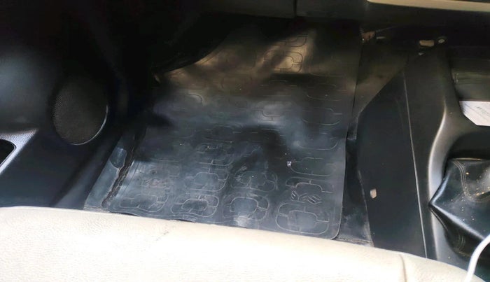 2013 Maruti Wagon R 1.0 LXI CNG, CNG, Manual, 81,078 km, interior