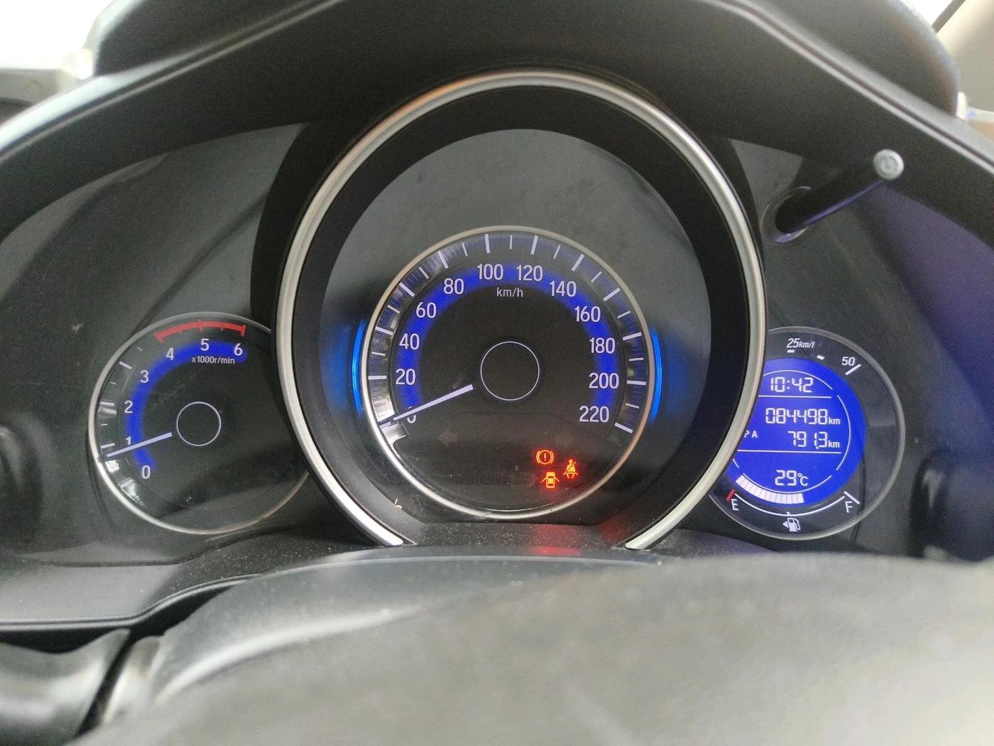 2018 Honda WR-V 1.5L I-DTEC VX MT, Diesel, Manual, 84,498 km, interior