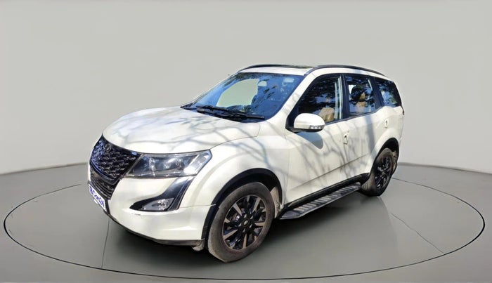 2018 Mahindra XUV500 W11 AT, Diesel, Automatic, 51,405 km, exterior
