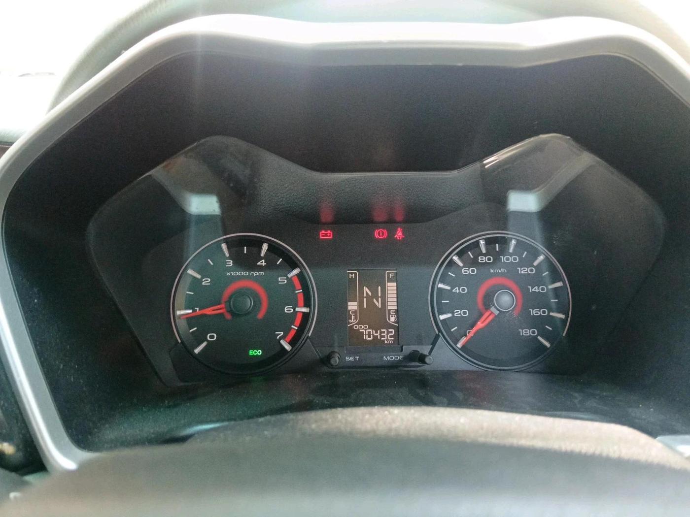 2016 Mahindra Kuv100 K6 PLUS D 6 STR, Diesel, Manual, 70,432 km, interior