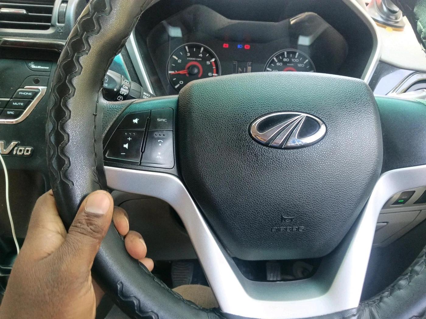 2016 Mahindra Kuv100 K6 PLUS D 6 STR, Diesel, Manual, 70,432 km, interior
