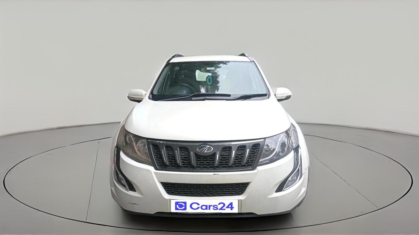 2017 Mahindra XUV500 W6, Diesel, Manual, 1,18,508 km, exterior