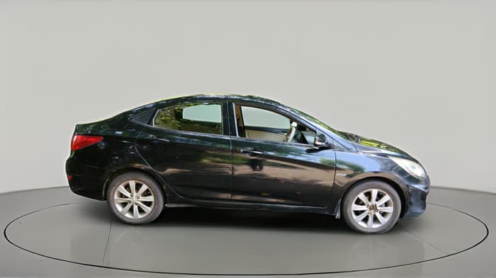 2013 Hyundai Verna FLUIDIC 1.6 VTVT SX, Petrol, Manual, 1,03,825 km, exterior