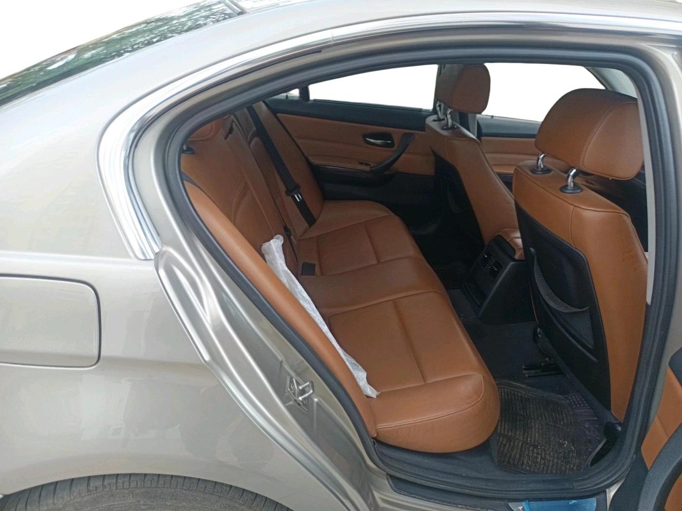 2011 BMW 3 Series 320d, Diesel, Automatic, 43,600 km, interior