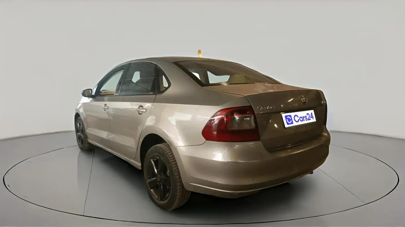 2015 Skoda Rapid 1.5 TDI CR ACTIVE, Diesel, Manual, 90,000 km, exterior