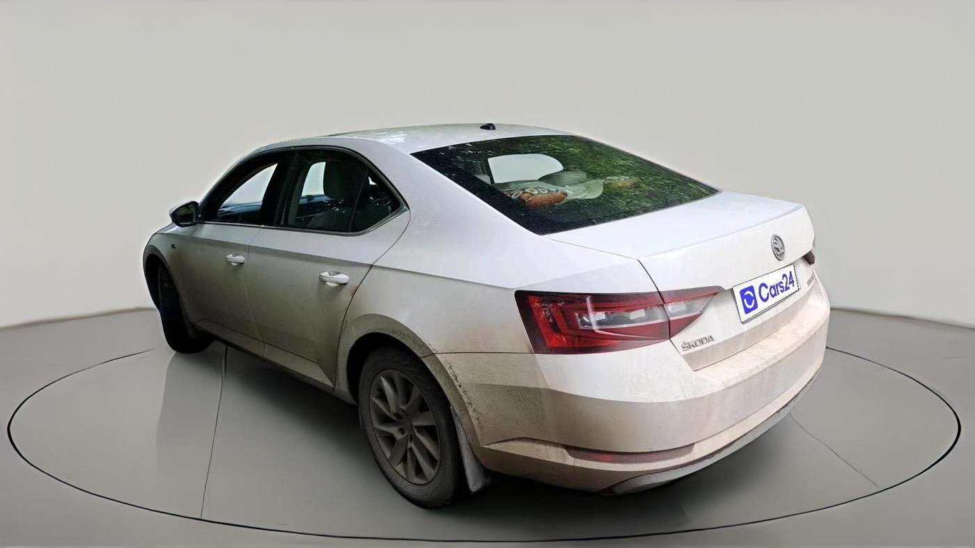 2016 Skoda Superb L&K 1.8 TSI AT, Petrol, Automatic, 54,300 km, exterior
