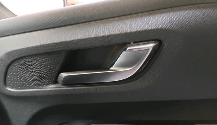 2022 Tata PUNCH CREATIVE IRA AMT 1.2 RTN DUAL TONE, Petrol, Automatic, 52,716 km, interior