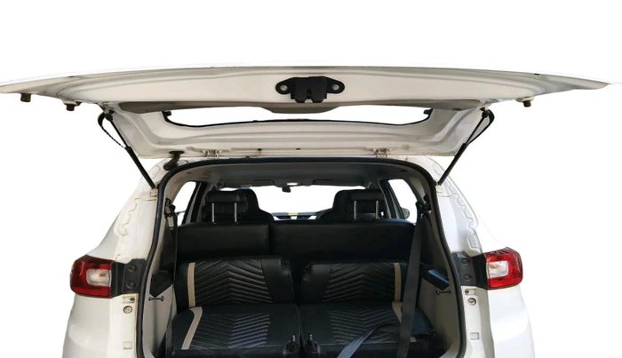 2024 Renault TRIBER RXZ AMT, Petrol, Automatic, 15,129 km, exterior