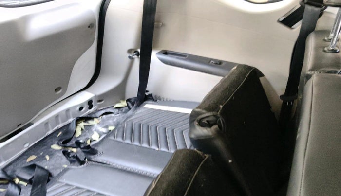 2024 Renault TRIBER RXZ AMT, Petrol, Automatic, 15,129 km, interior