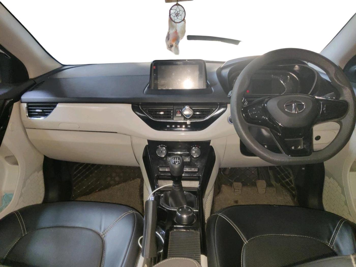 2022 Tata NEXON XZ PLUS PETROL, Petrol, Manual, 29,678 km, interior