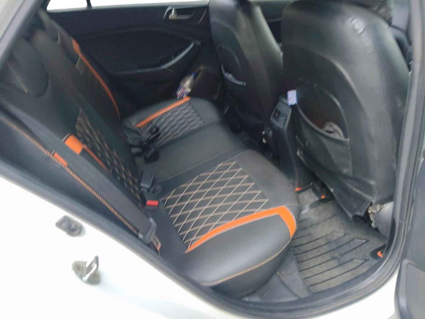2016 Hyundai i20 Active 1.2 S, Petrol, Manual, 34,117 km, interior