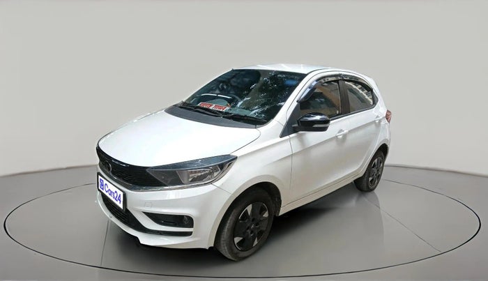 2025 Tata Tiago XTA CNG , CNG, Automatic, 3,870 km, exterior
