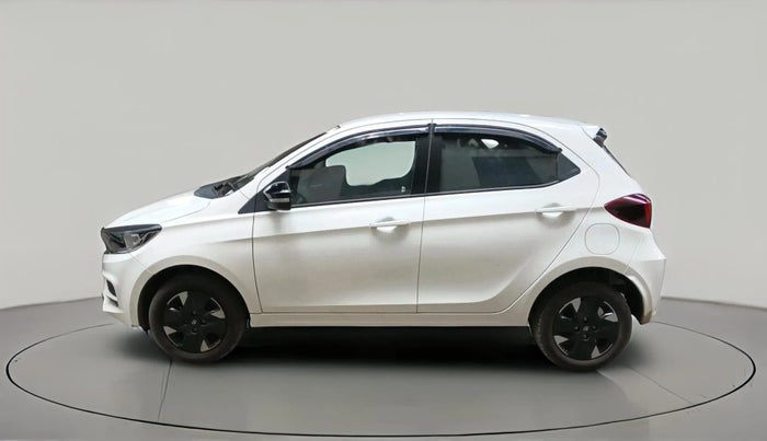 2025 Tata Tiago XTA CNG , CNG, Automatic, 3,870 km, exterior