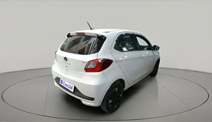 2025 Tata Tiago XTA CNG , CNG, Automatic, 3,870 km, exterior